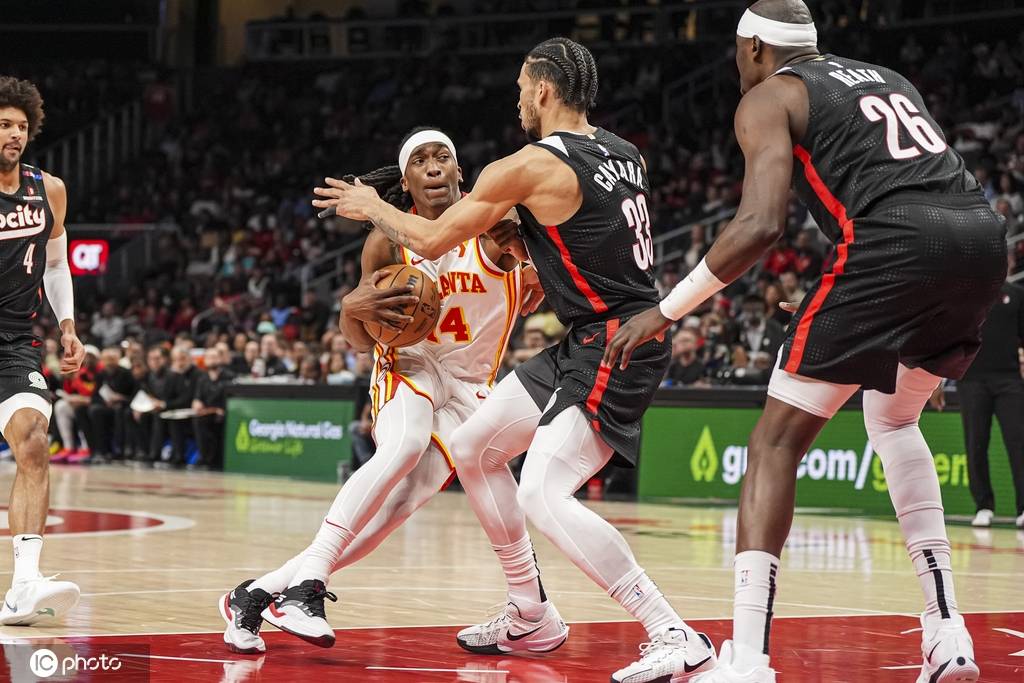 阿夫迪亚32+15+10杨空砍29+15 开拓者胜老鹰