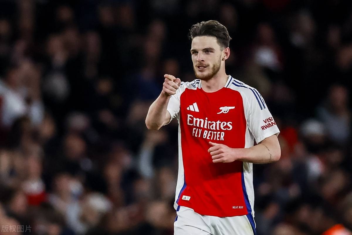 皇马0-3不敌阿森纳，球迷不服气质问，得知原因后沉默不语