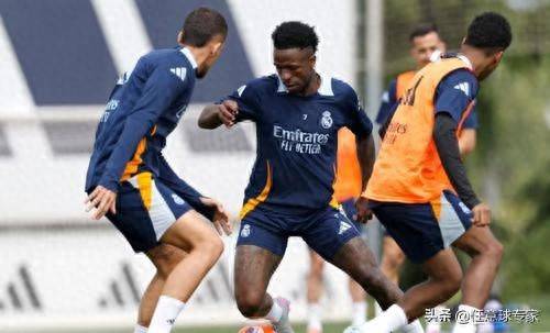 趁你病要你命！西媒：皇马欲借巴萨在欧冠遭打击机会完成联赛逆转