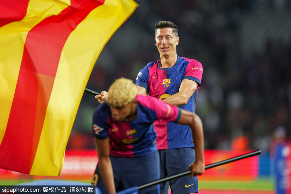 “小飞翼”尼科王者归来！毕巴VS巴萨，西甲收官大战谁主沉浮？